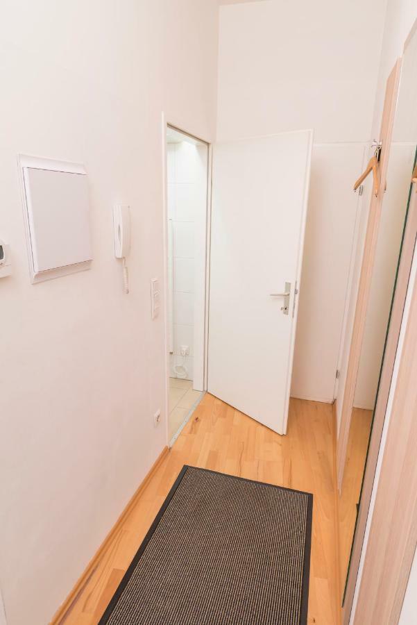 Apartament Tiny Hideaway Wiedeń Zewnętrze zdjęcie