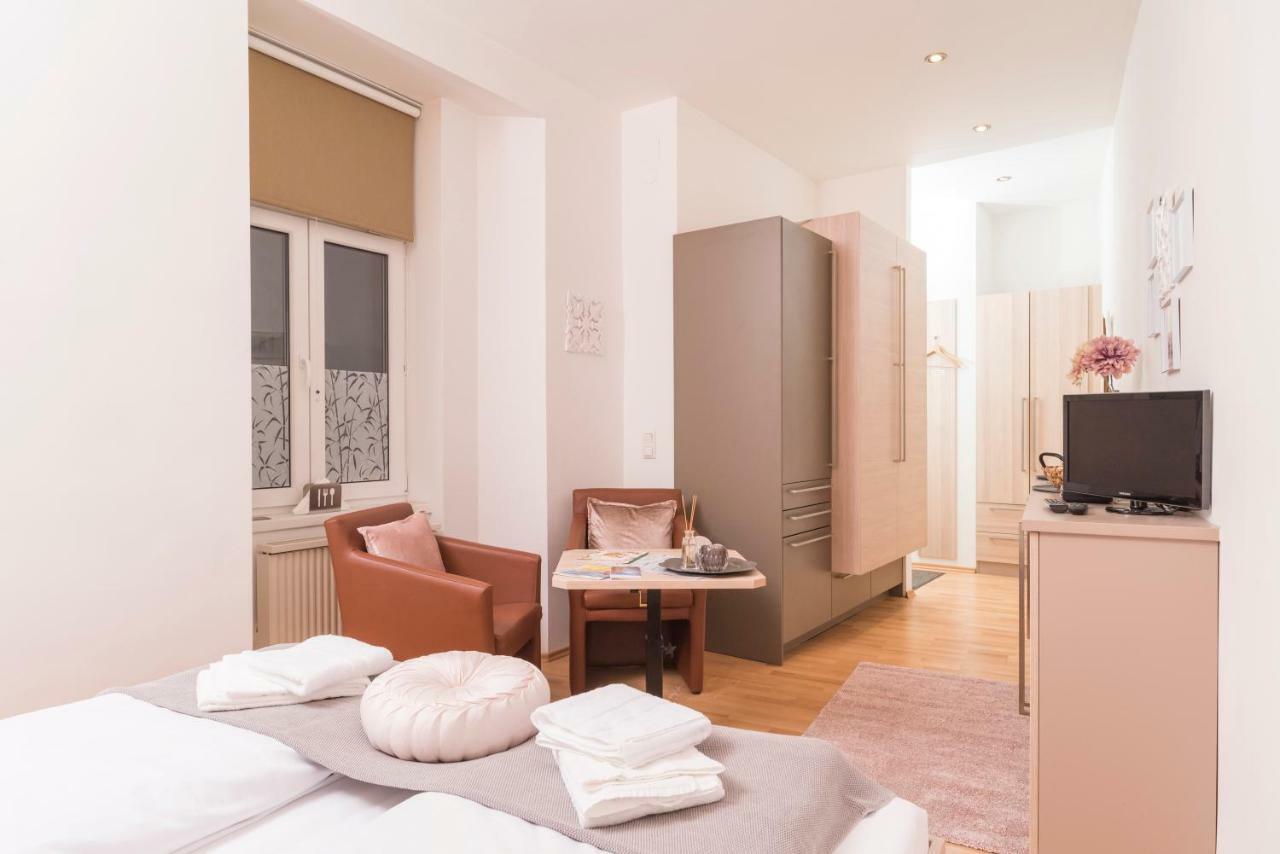 Apartament Tiny Hideaway Wiedeń Zewnętrze zdjęcie